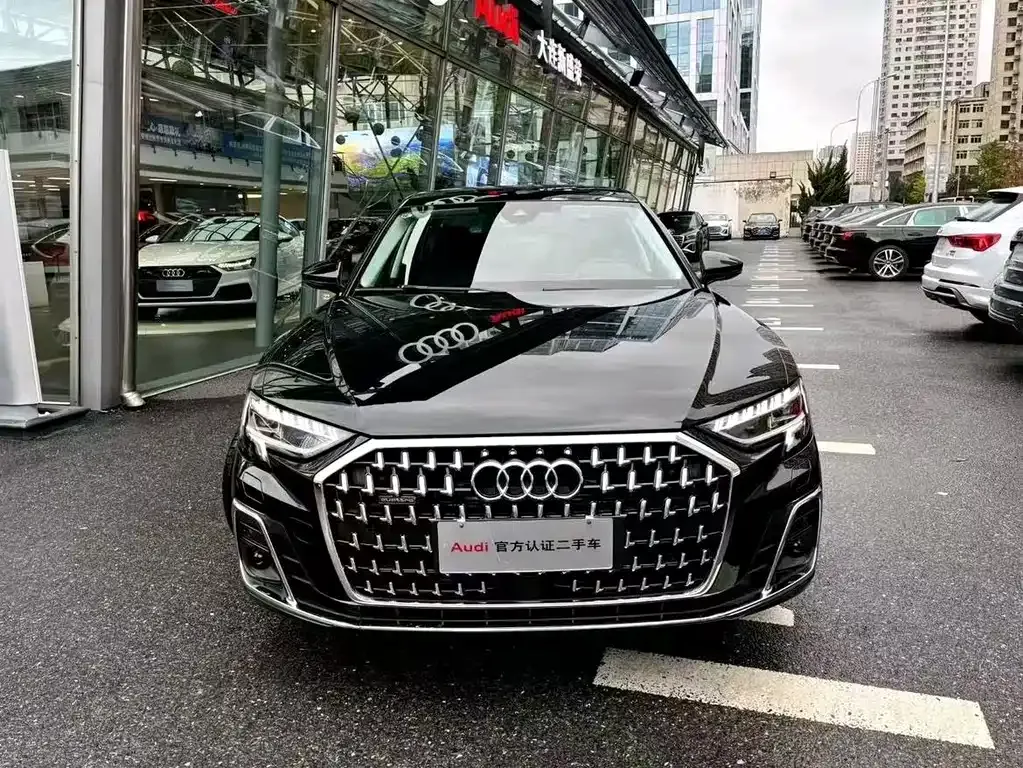Audi A8 2025 из CN, фото 8