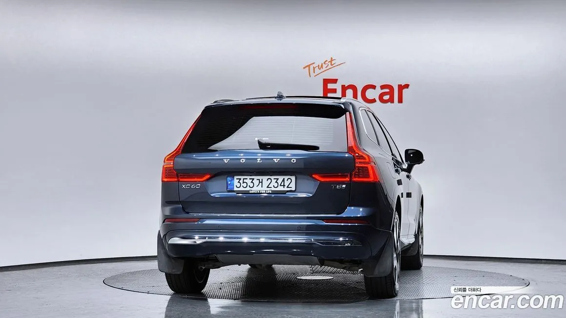 Volvo XC60 2025 из KR, фото 4