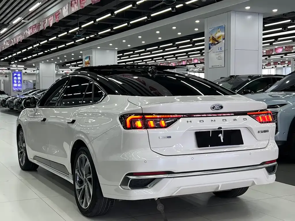 Ford Mondeo 2022 из CN, фото 6