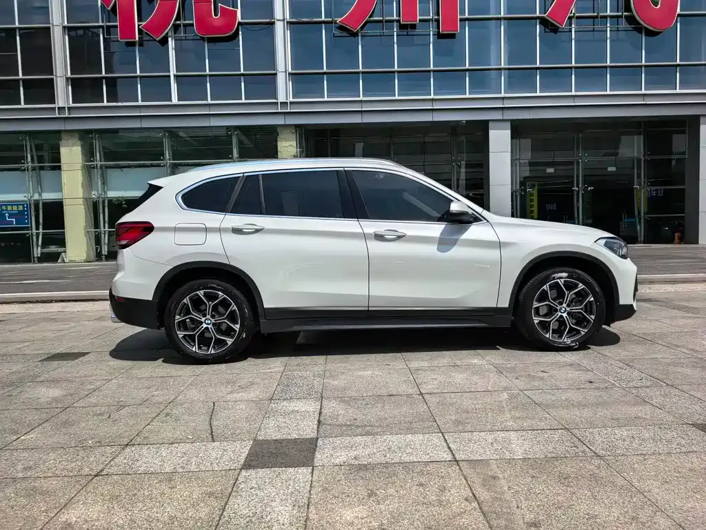 BMW X1 2021 из CN, фото 9
