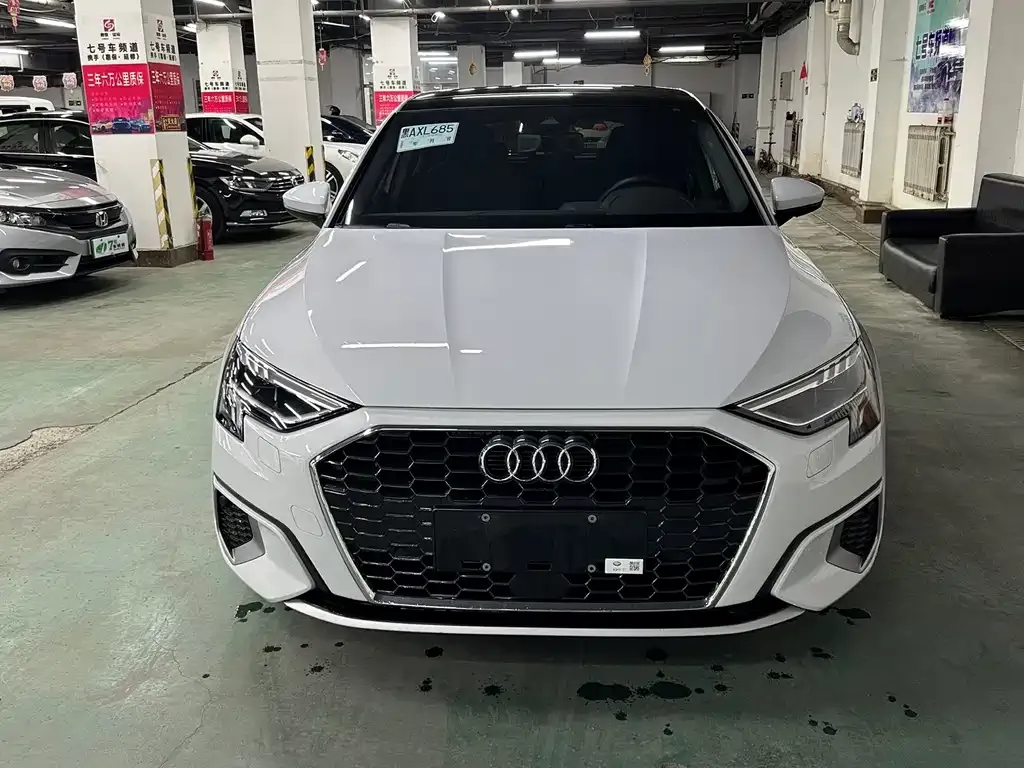 Audi A3 — фото 1