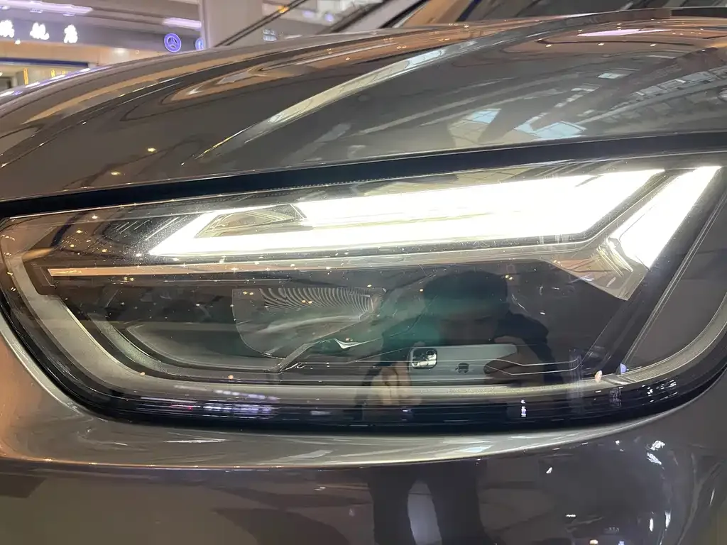 Audi Q5L 2024 из CN, фото 4