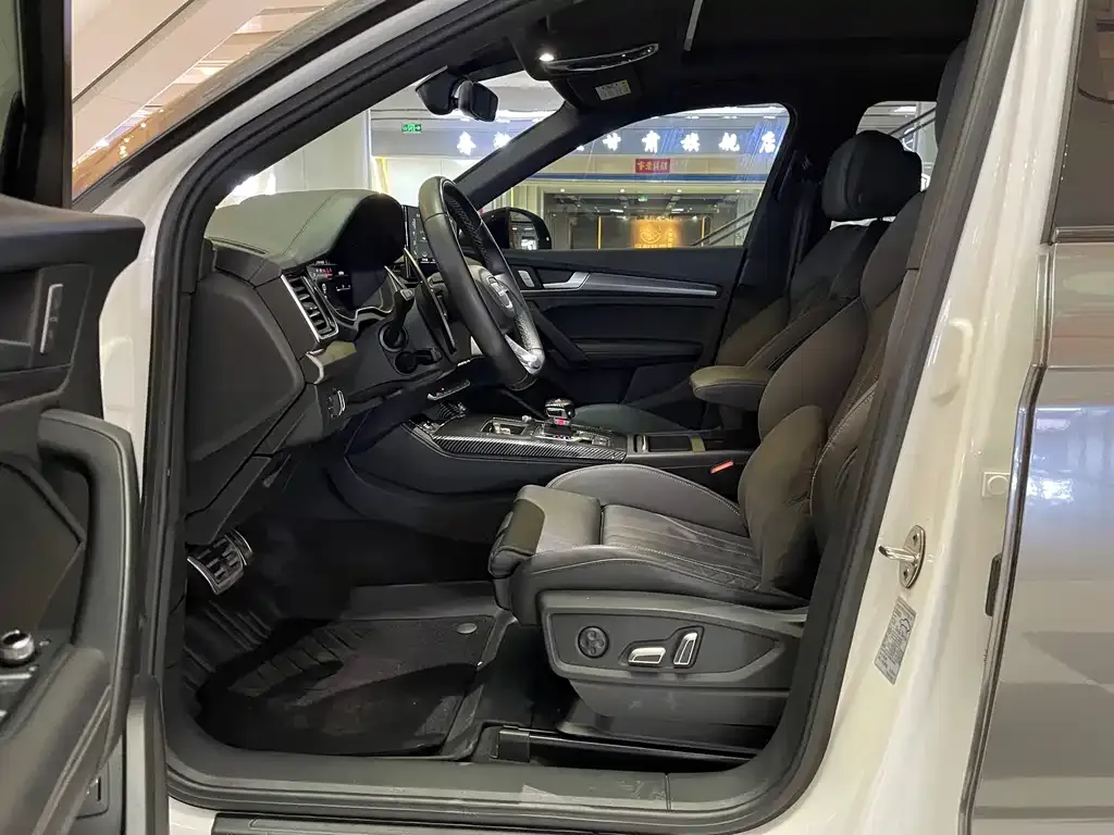 Audi Q5L 2024 из CN, фото 6