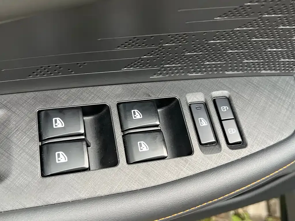Changan UNI-V 2024 из CN, фото 8