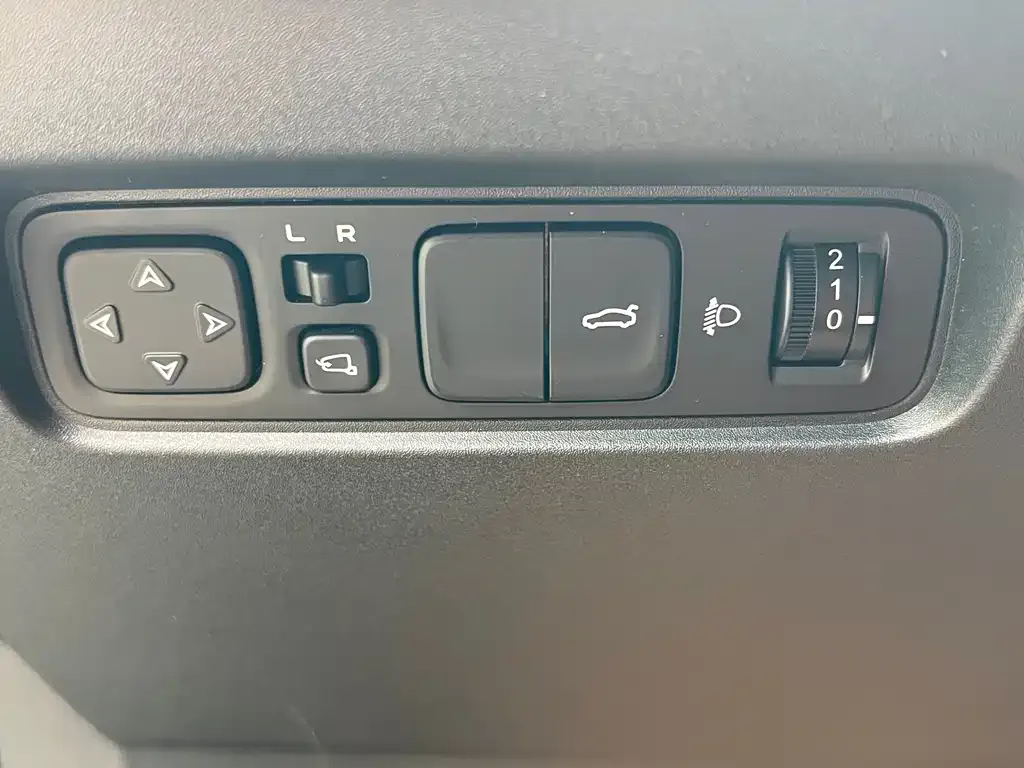 Changan UNI-V 2024 из CN, фото 9