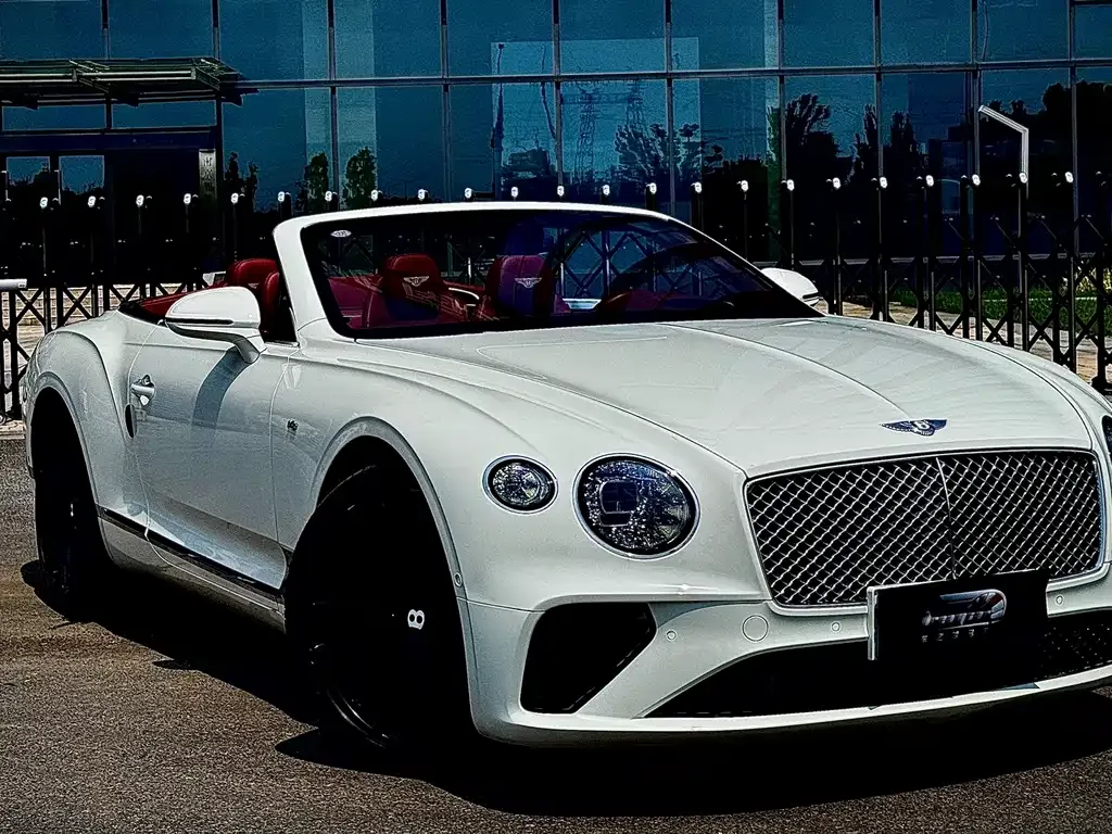 Bentley Continental 2021 из CN, фото 3