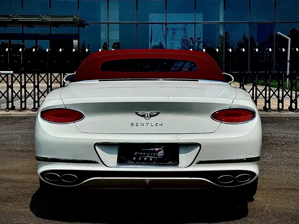 Bentley Continental 2021 из CN, фото 5
