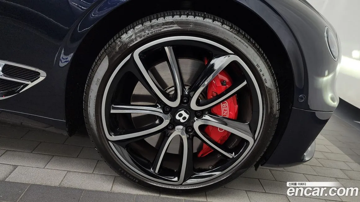 Bentley Continental 2022 из KR, фото 5