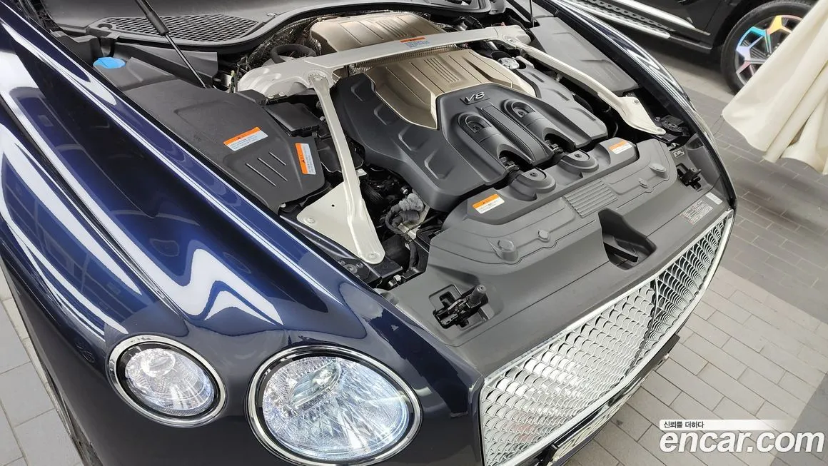 Bentley Continental 2022 из KR, фото 6