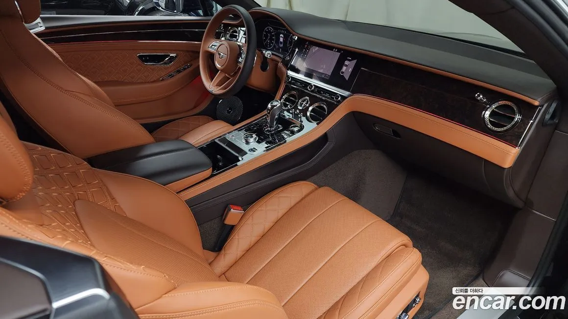 Bentley Continental 2022 из KR, фото 7