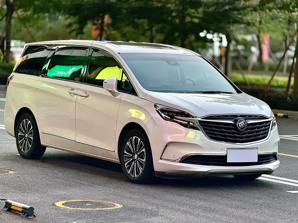 Buick GL8 2022 из CN, фото 3