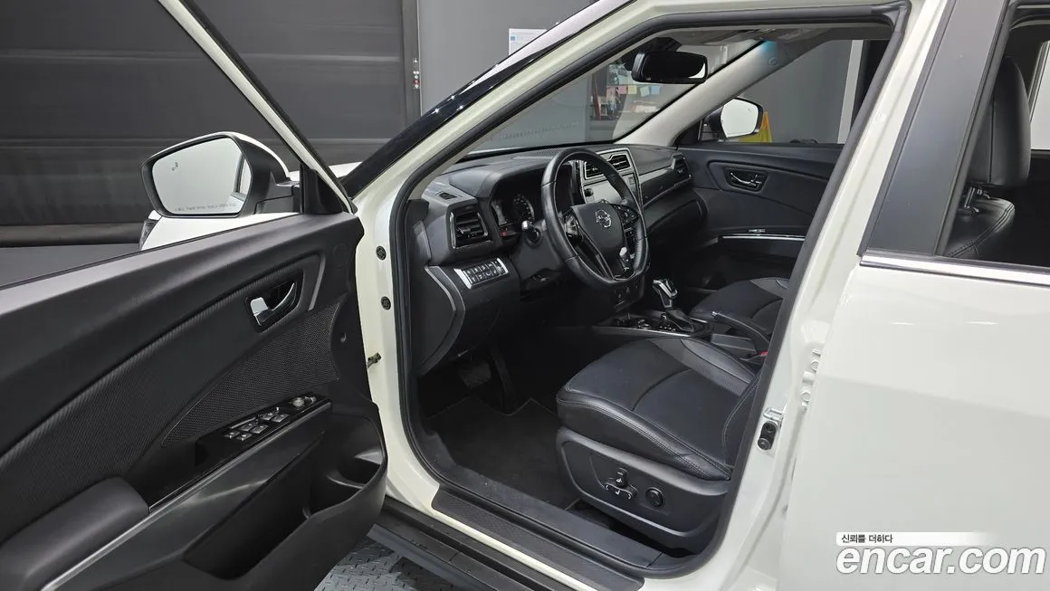 KG Mobility (Ssangyong) TIBOLI 2022 из KR, фото 10