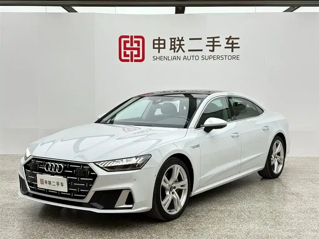 Audi A7L — фото 1