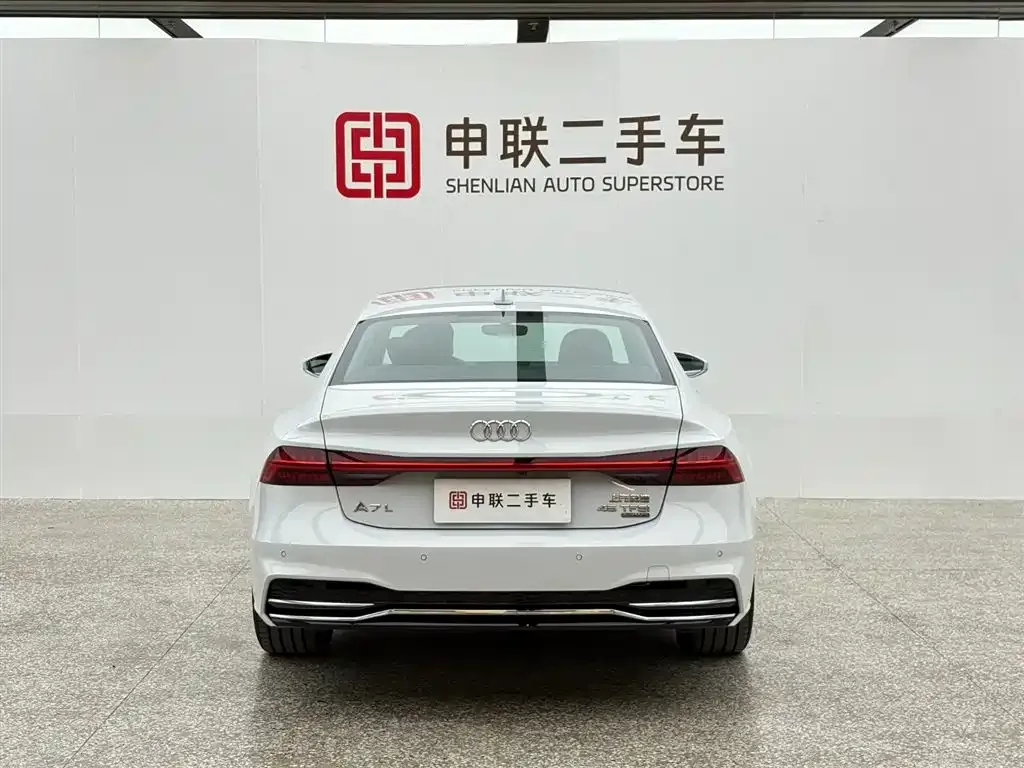 Audi A7L — фото 5
