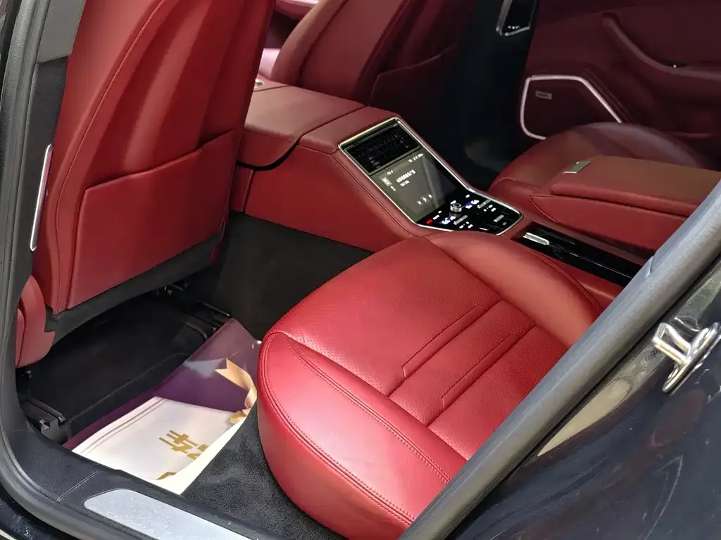 Porsche Panamera — фото 10