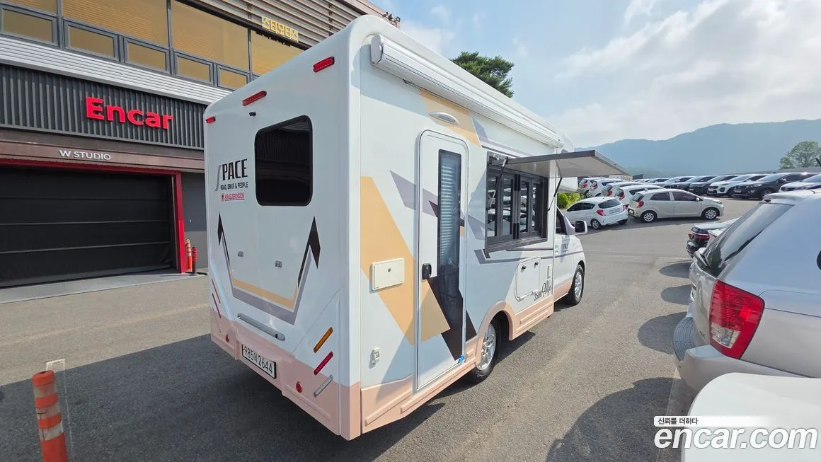 Hyundai Starex 2021 из KR, фото 2