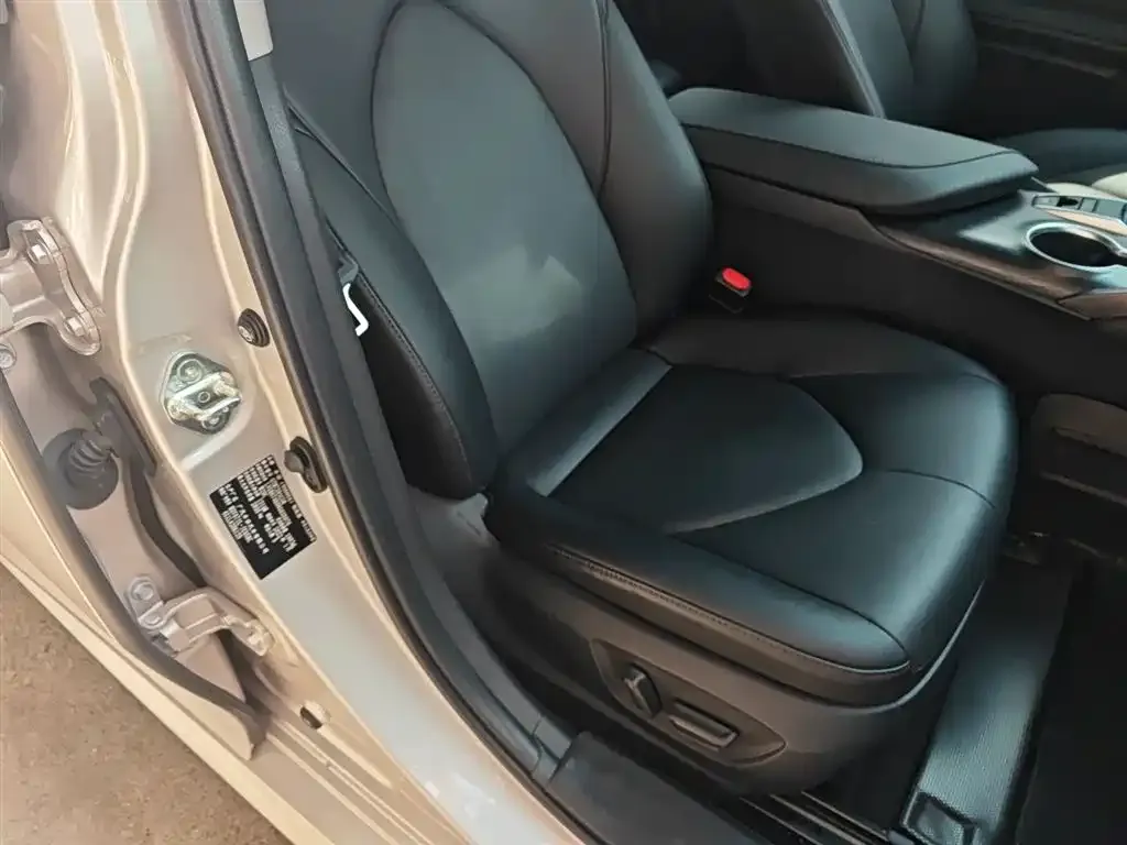 Toyota Camry 2022 из CN, фото 4