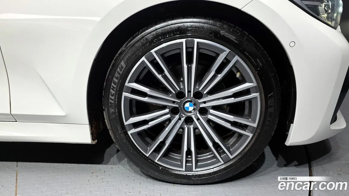 BMW 3-Series 2021 из KR, фото 5