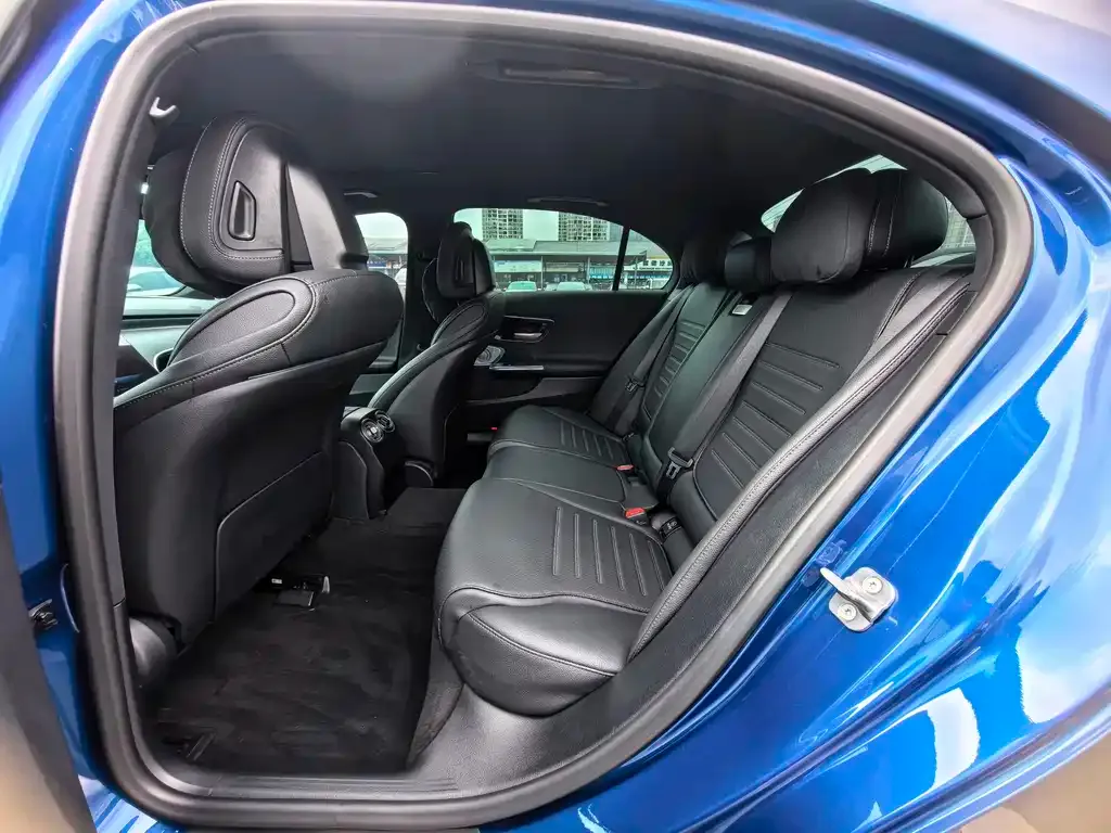 Mercedes-Benz C-Class 2024 из CN, фото 8
