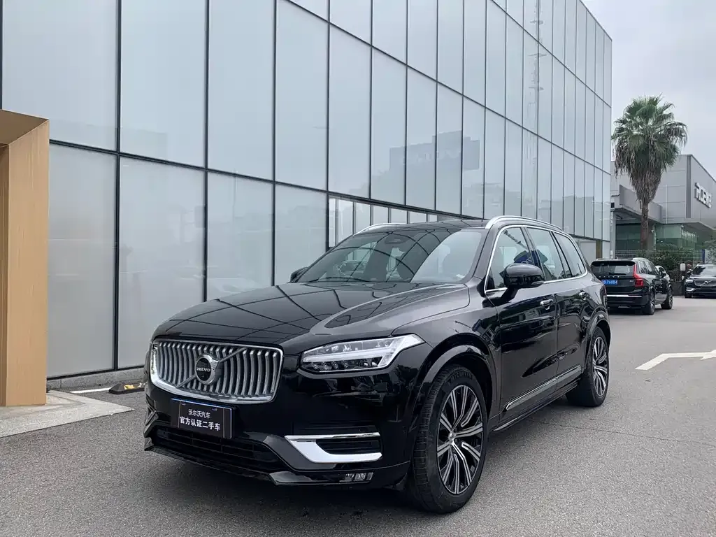 Volvo XC90 2023 из CN, фото 1