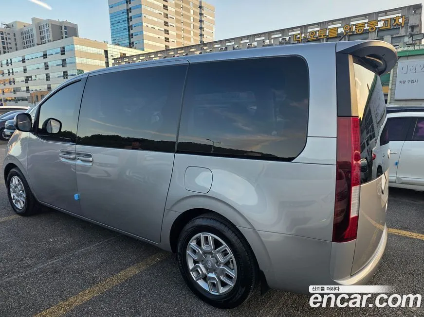 Hyundai Staria 2023 из KR, фото 4