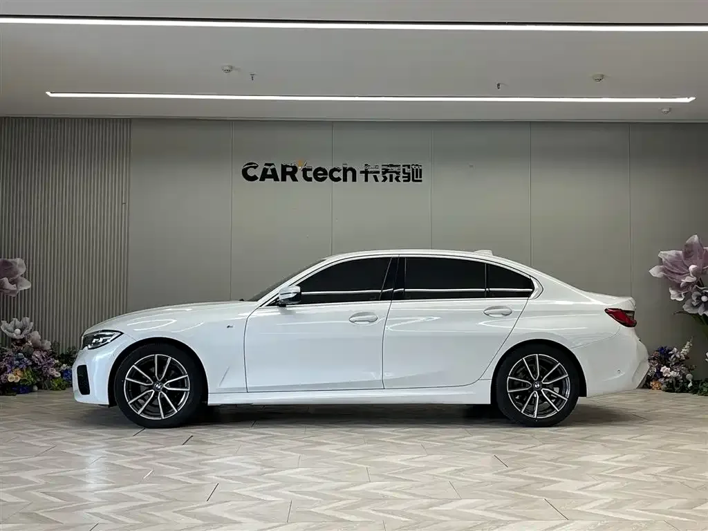 BMW 3 Series 2021 из CN, фото 8