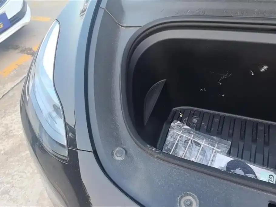 Tesla Model Y 2023 из CN, фото 10