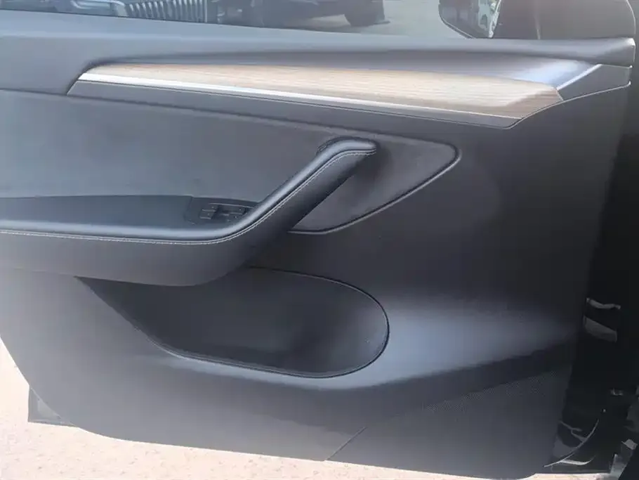 Tesla Model Y 2023 из CN, фото 7
