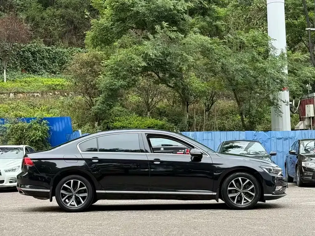Volkswagen Magotan 2022 из CN, фото 10