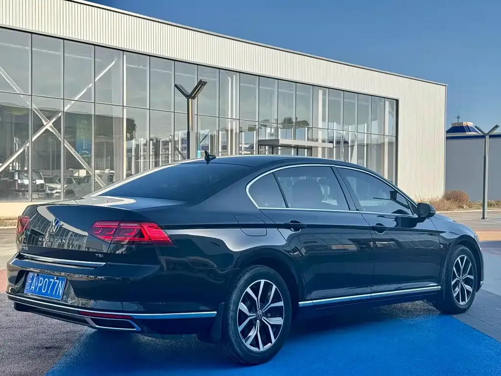 Volkswagen Magotan 2022 из CN, фото 7