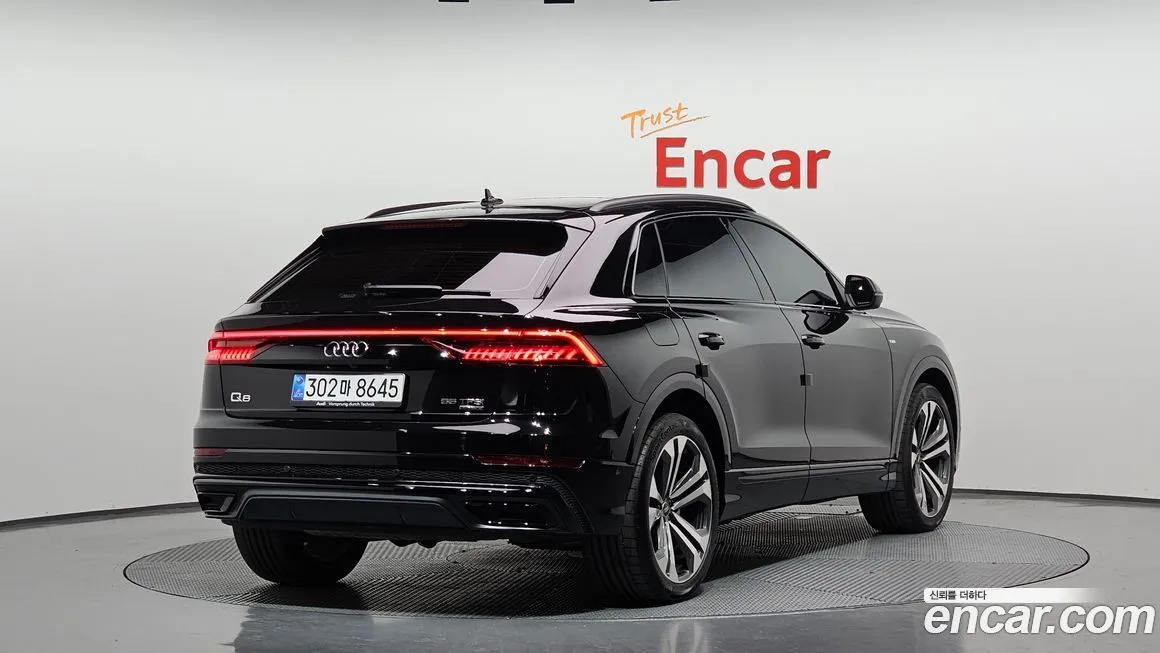 Audi Q8 2023 из KR, фото 2