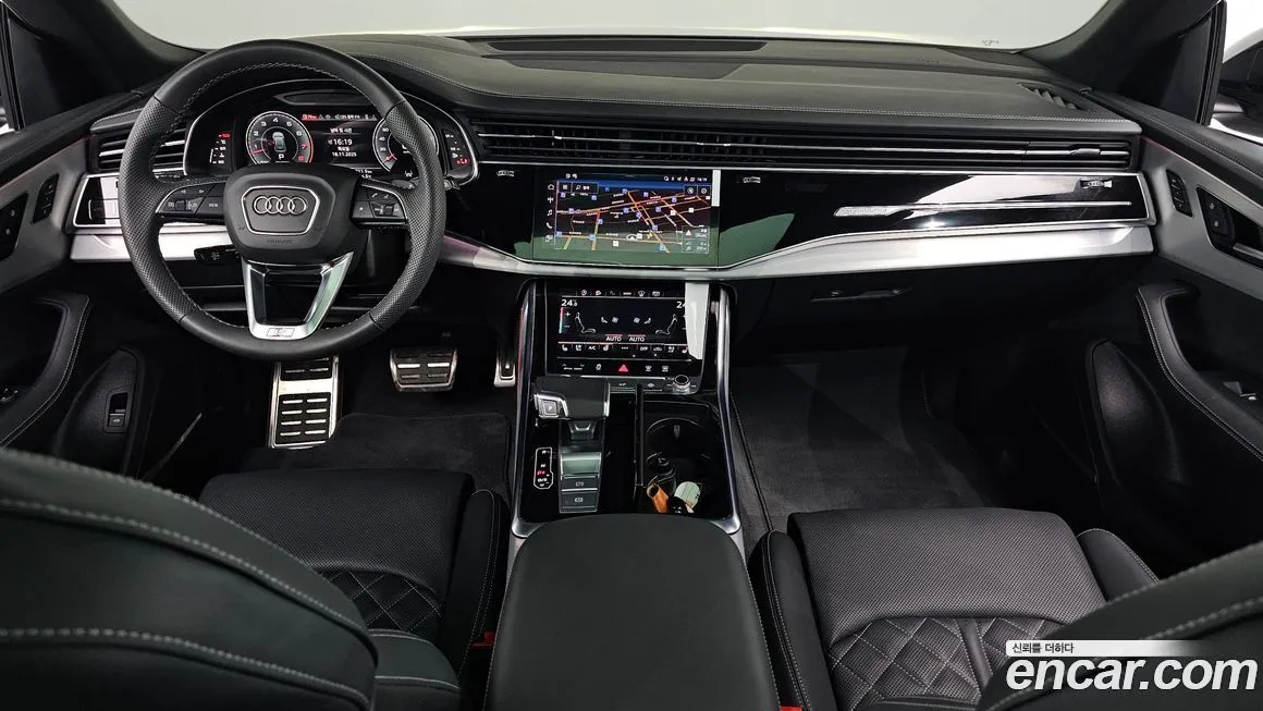 Audi Q8 2023 из KR, фото 7