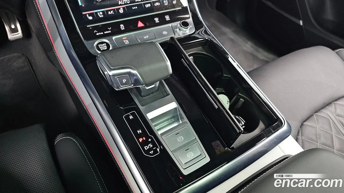 Audi Q8 2023 из KR, фото 9
