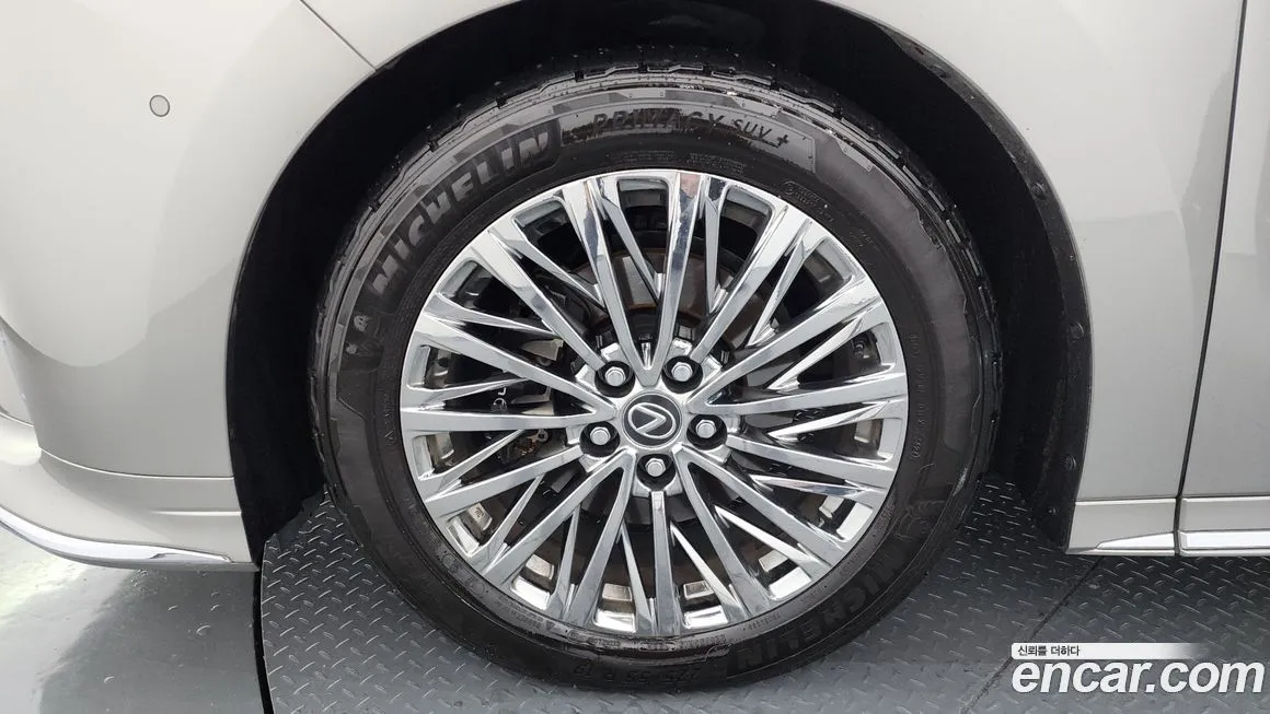 Lexus LM 2025 из KR, фото 5