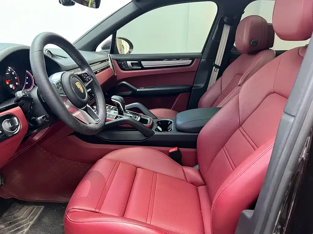Porsche Cayenne 2024 из CN, фото 3
