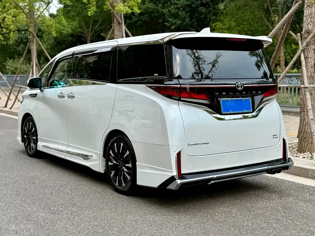 Toyota Vellfire 2024 из CN, фото 5
