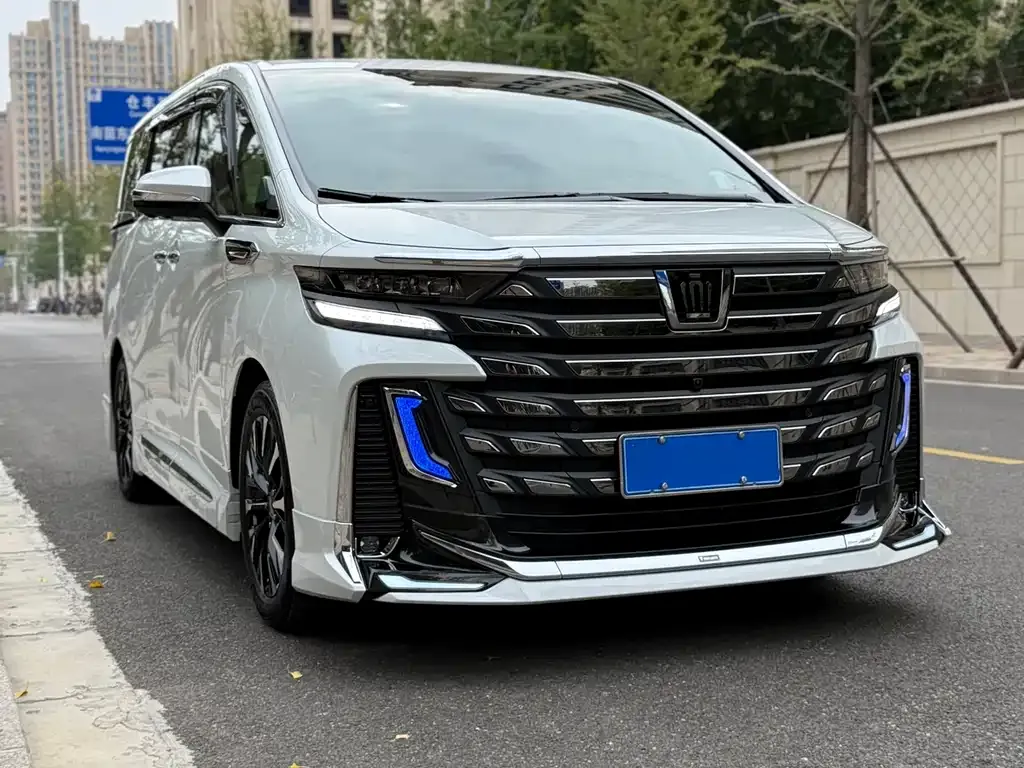 Toyota Vellfire 2024 из CN, фото 6