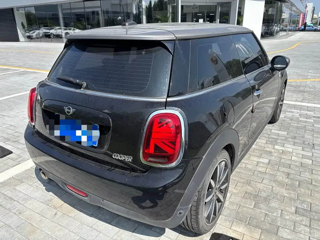 MINI Cooper (3-door) 2021 из CN, фото 2