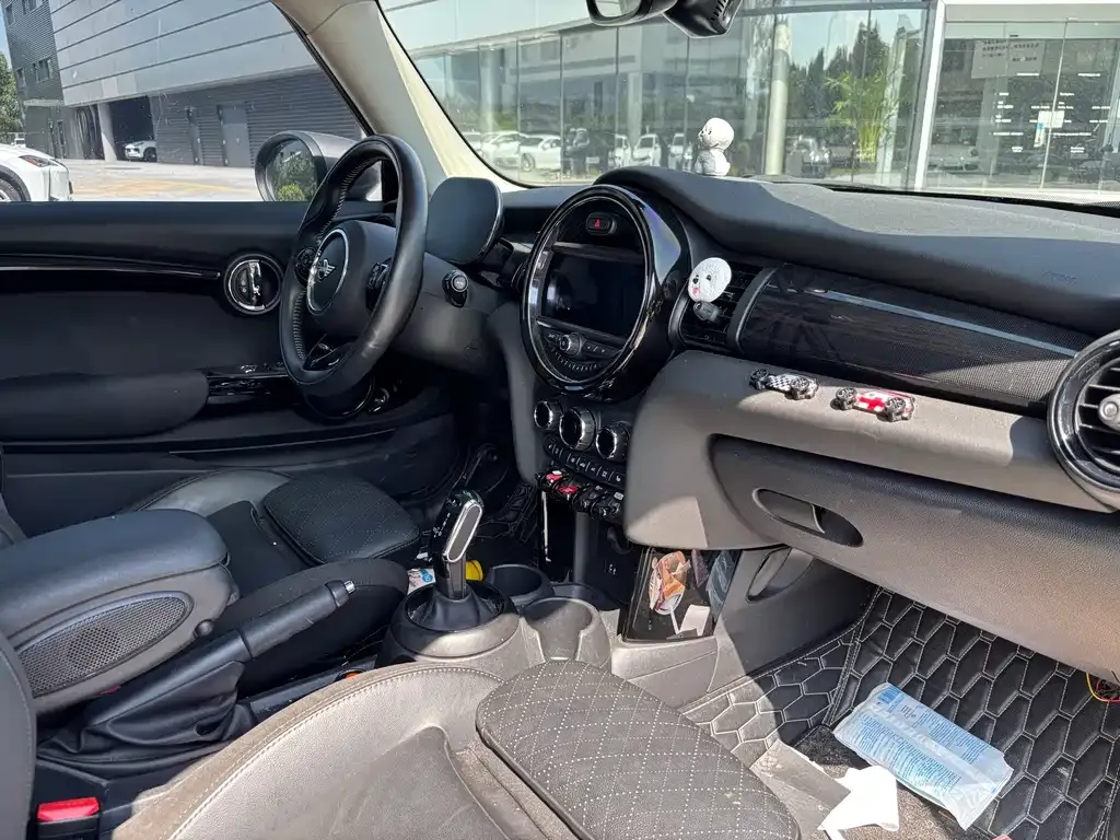 MINI Cooper (3-door) 2021 из CN, фото 3