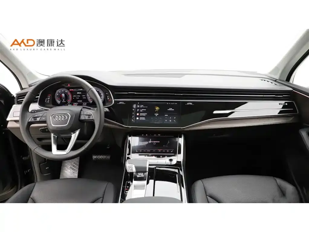 Audi Q7 2023 из CN, фото 5