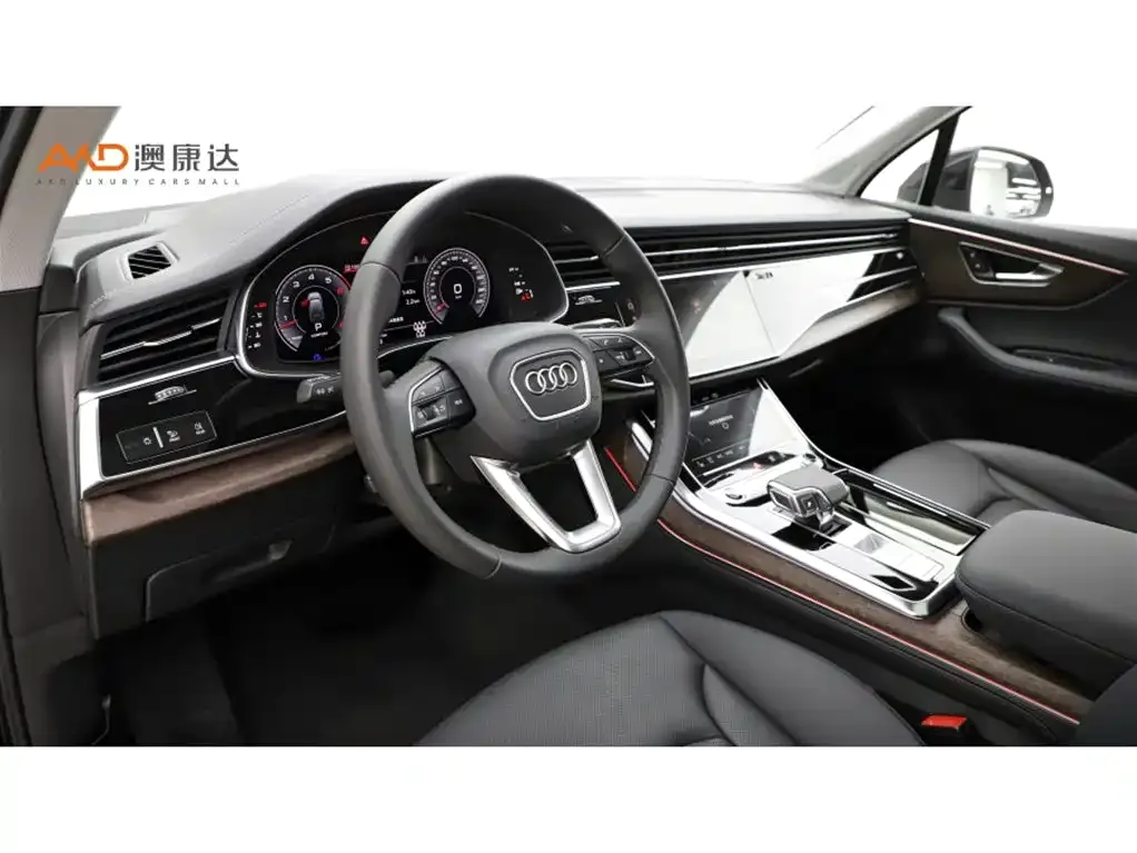 Audi Q7 2023 из CN, фото 6