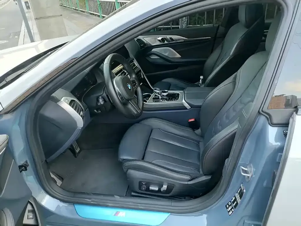BMW 8 Series 2022 из CN, фото 9