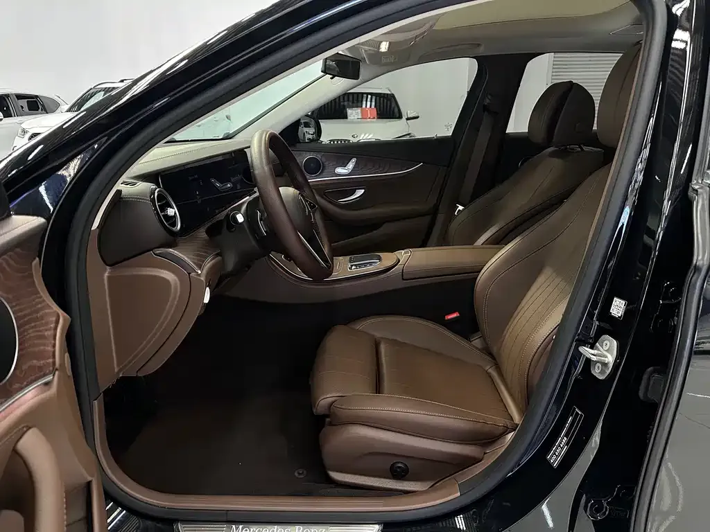 Mercedes-Benz E-Class 2022 из CN, фото 5