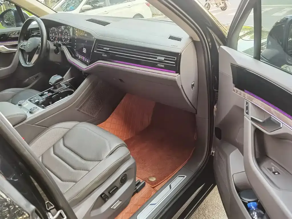 Volkswagen Touareg 2021 из CN, фото 3