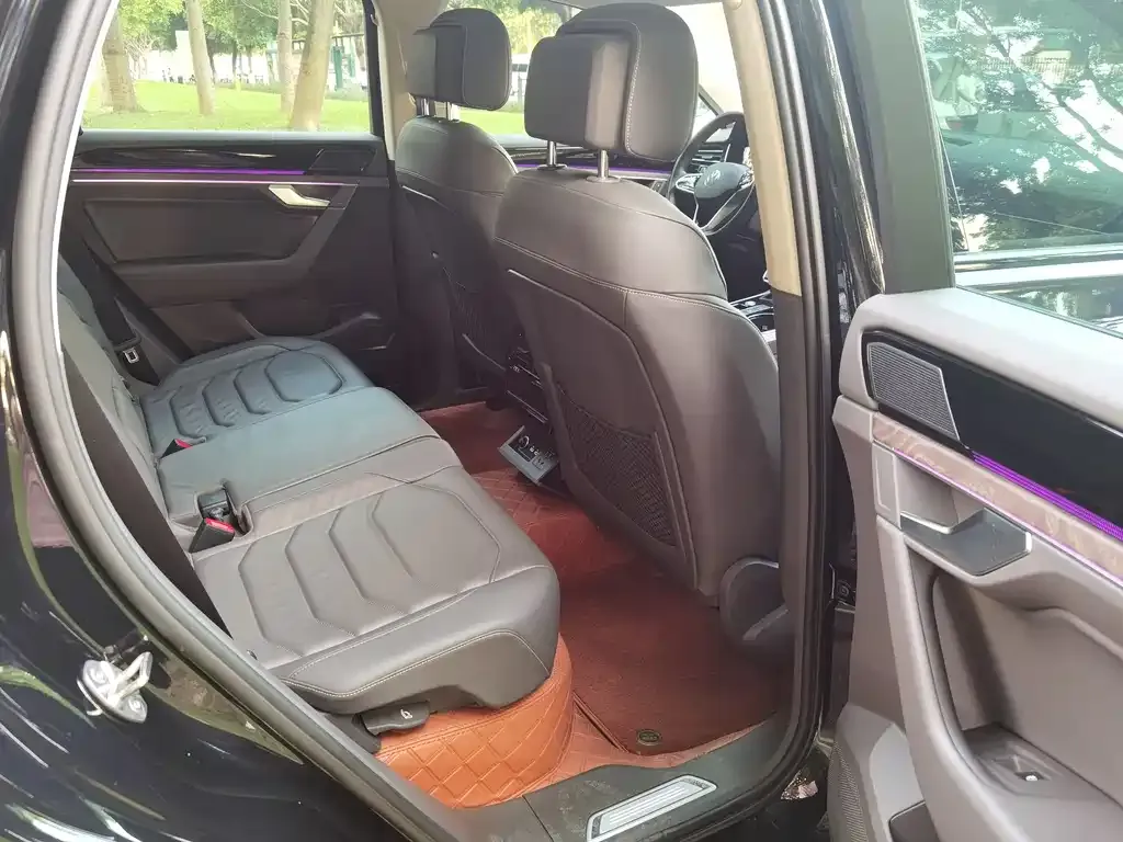 Volkswagen Touareg 2021 из CN, фото 4