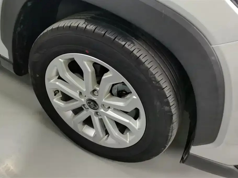 Toyota Frontlander 2022 из CN, фото 6