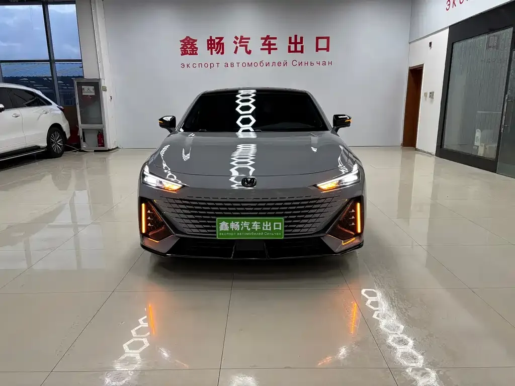 Changan UNI-V 2022 из CN, фото 1