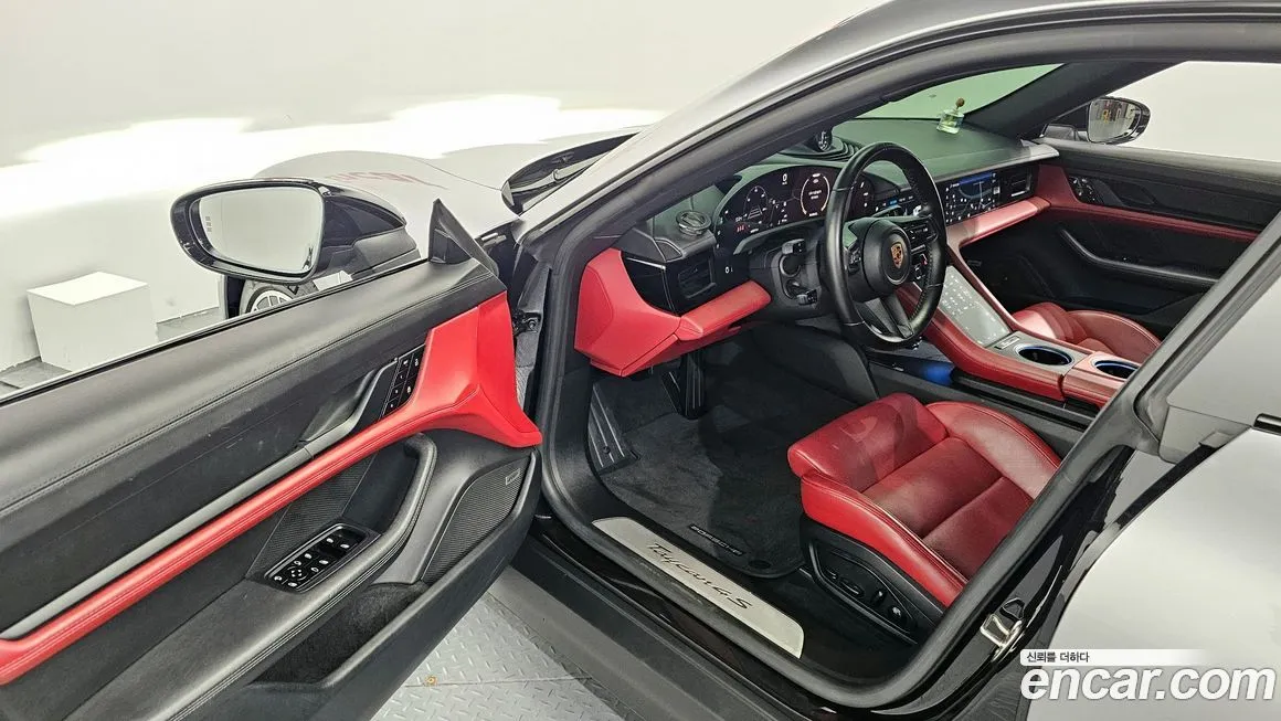 Porsche Taycan 2021 из KR, фото 10