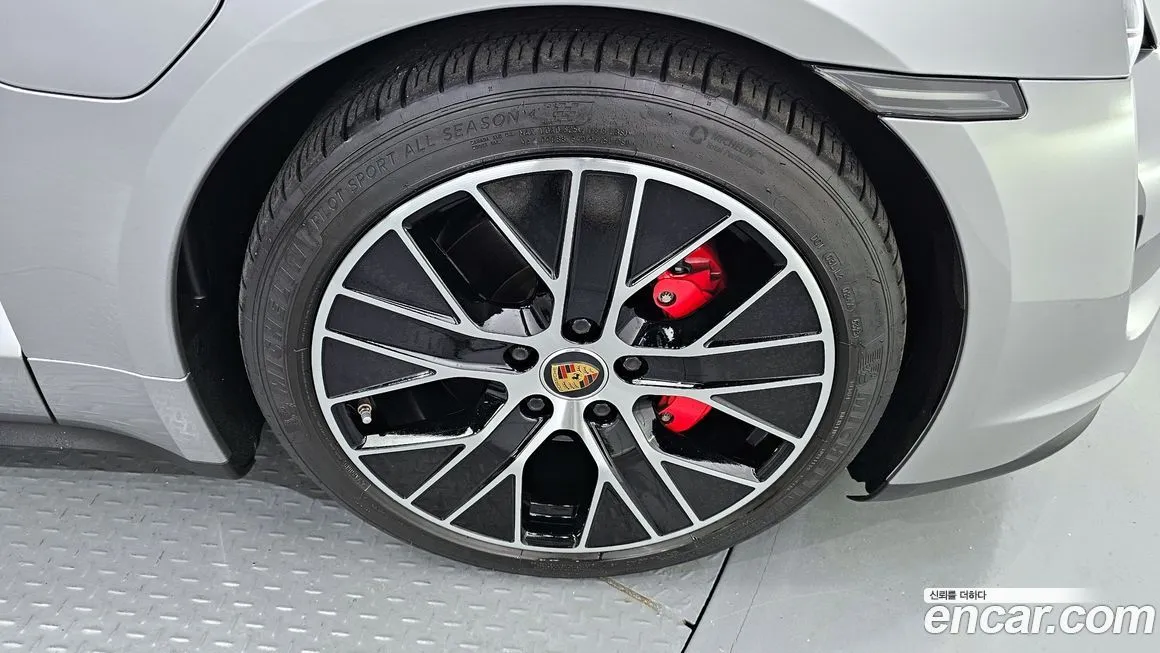 Porsche Taycan 2021 из KR, фото 5