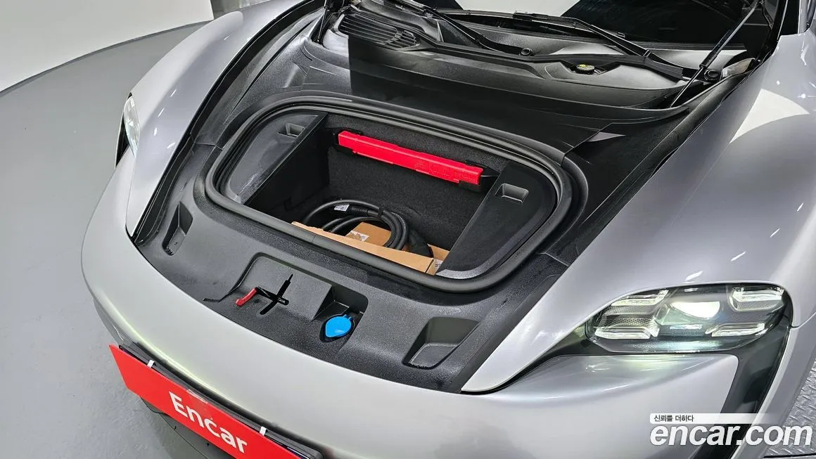 Porsche Taycan 2021 из KR, фото 6